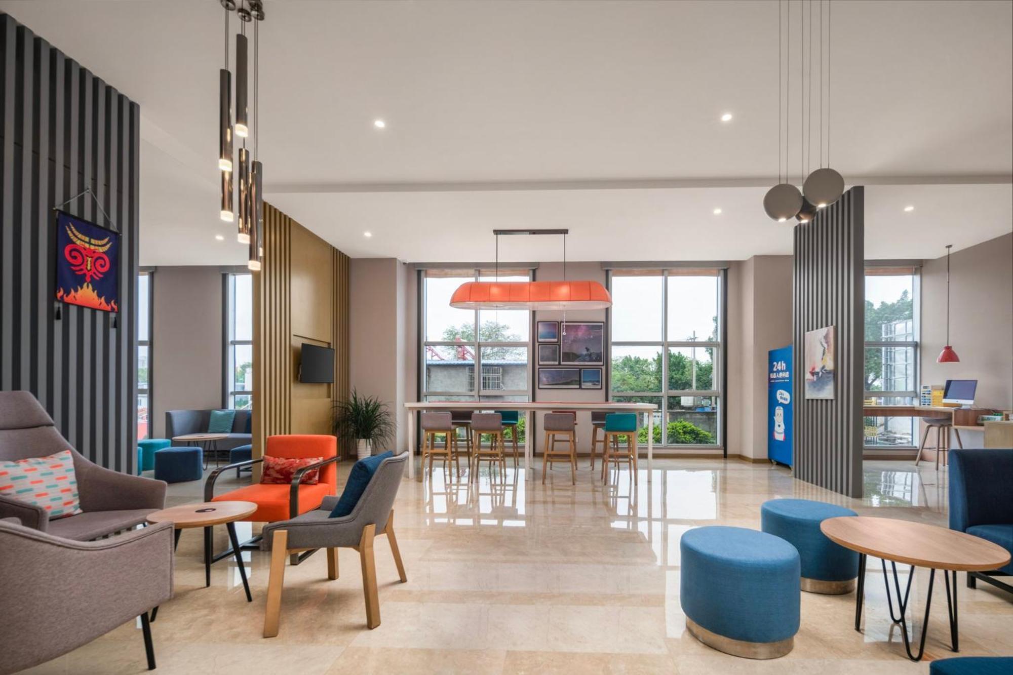 Holiday Inn Express - Xichang City Center By Ihg Экстерьер фото