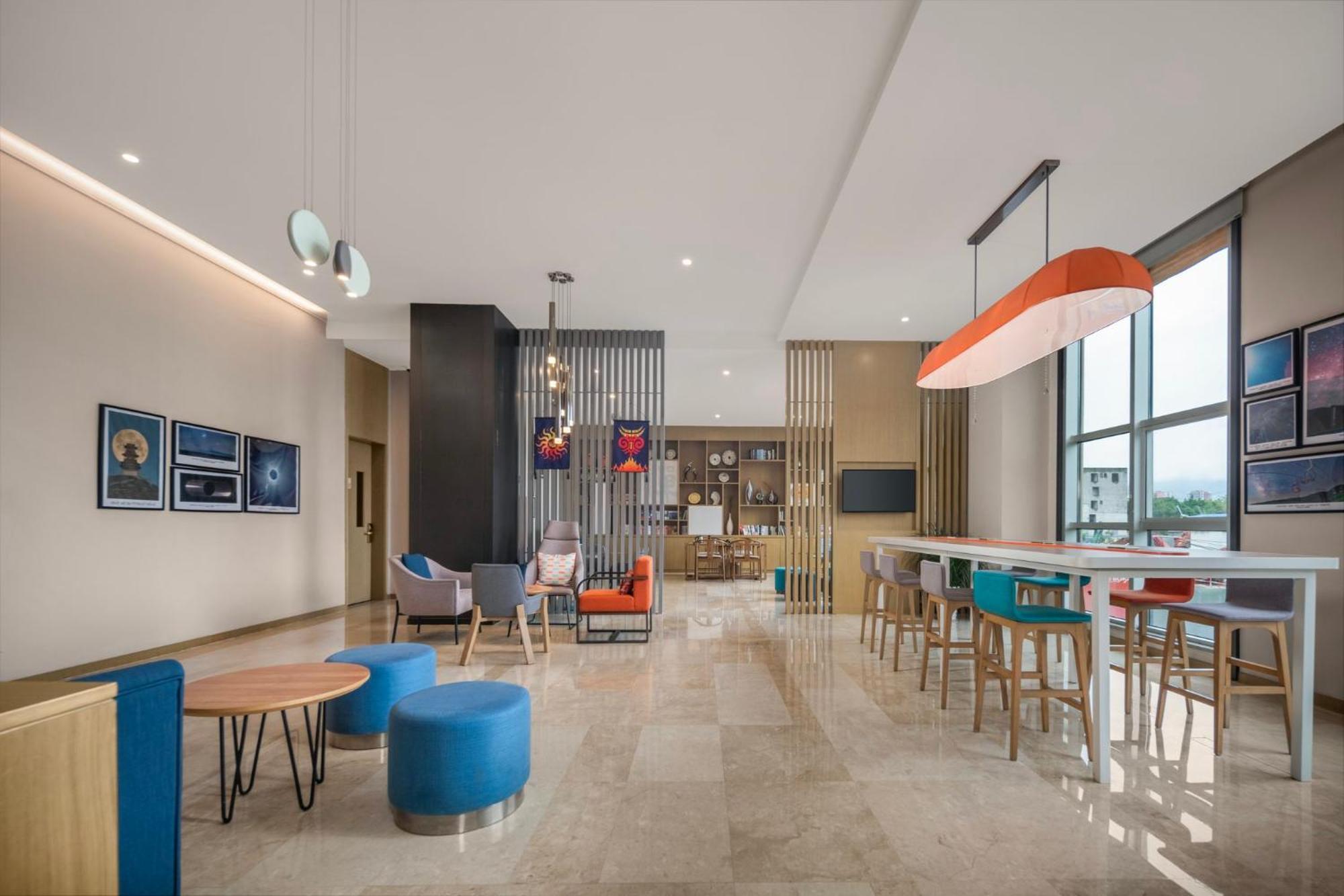 Holiday Inn Express - Xichang City Center By Ihg Экстерьер фото