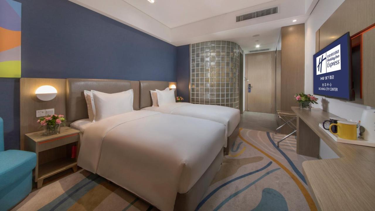 Holiday Inn Express - Xichang City Center By Ihg Экстерьер фото