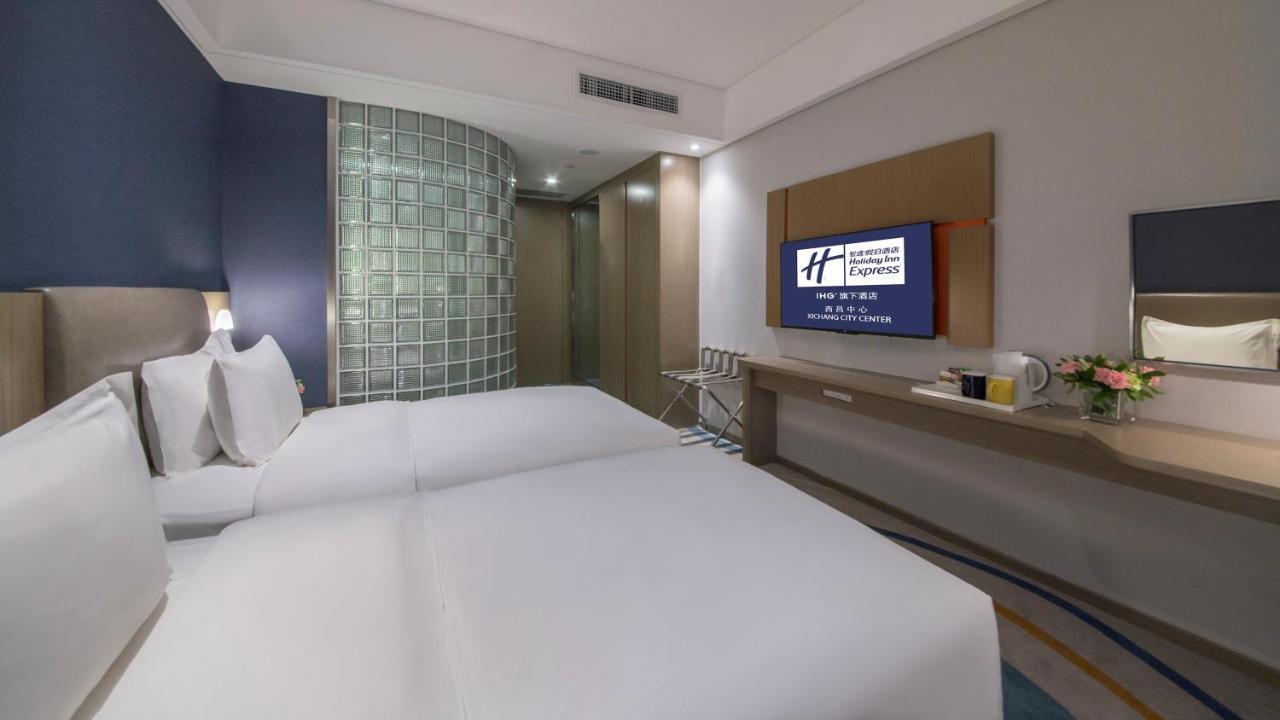 Holiday Inn Express - Xichang City Center By Ihg Экстерьер фото